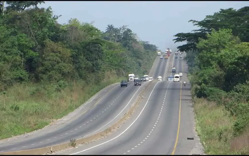 Two die six injured in Boxing Day accident on Lagos Ibadan expressway